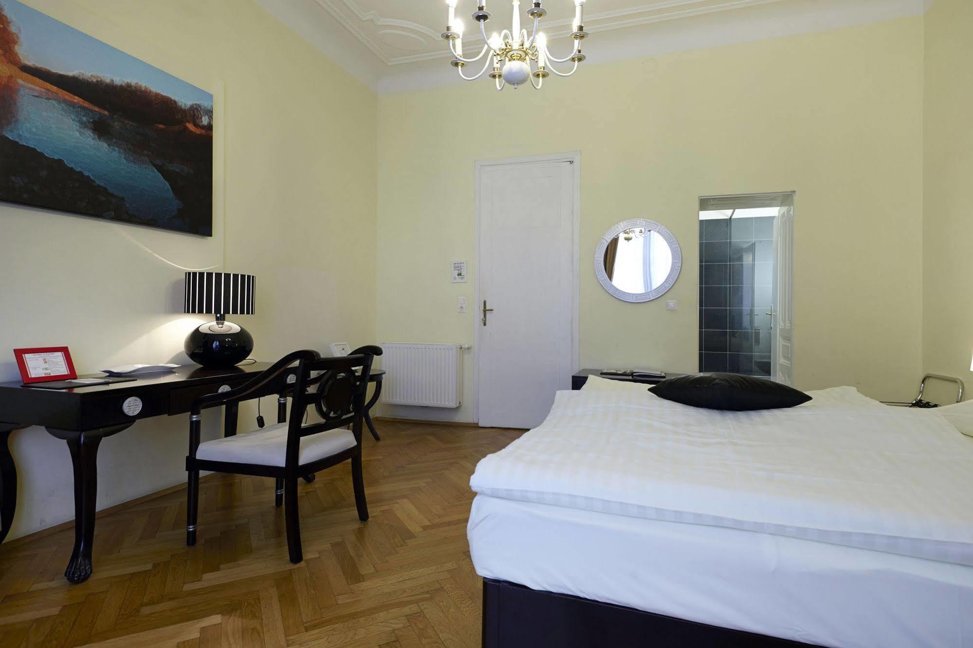 Hotel Pension Museum Wien Ngoại thất bức ảnh