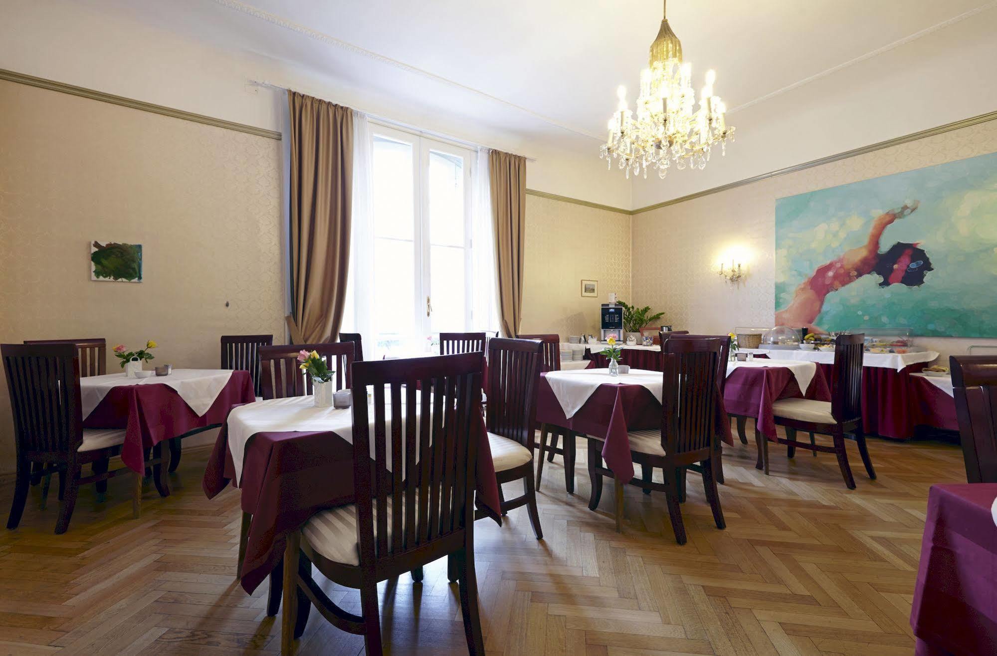 Hotel Pension Museum Wien Ngoại thất bức ảnh