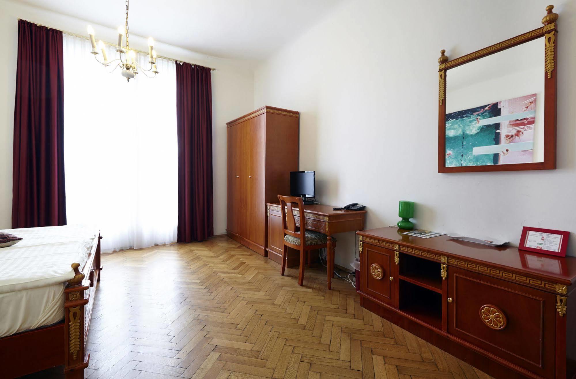 Hotel Pension Museum Wien Ngoại thất bức ảnh
