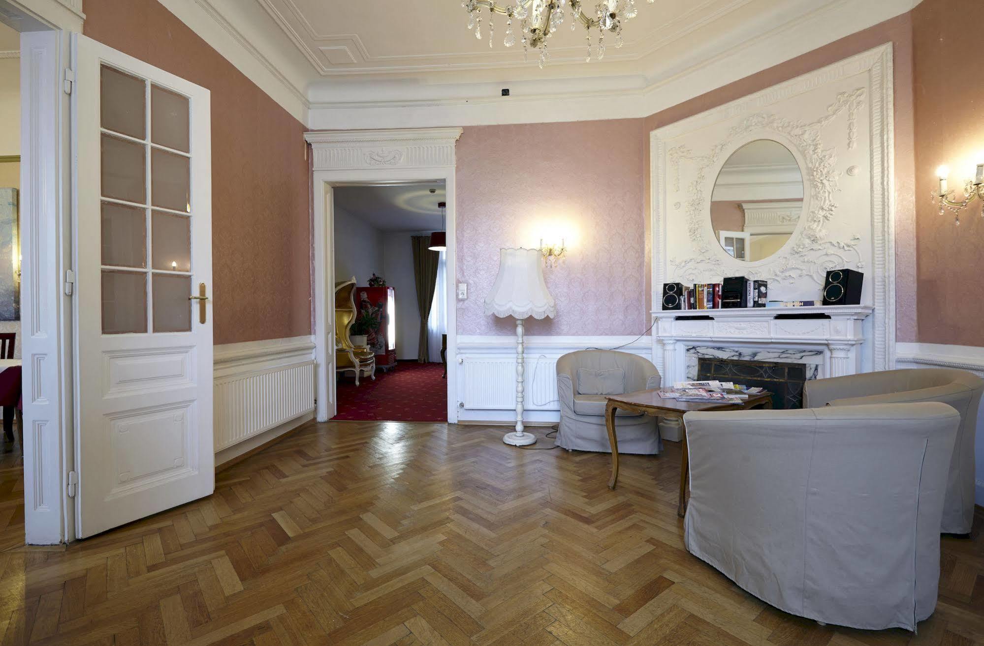 Hotel Pension Museum Wien Ngoại thất bức ảnh